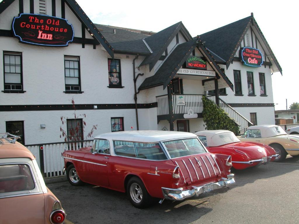 The Old Courthouse Inn Powell River Bagian luar foto
