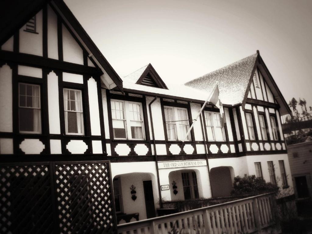The Old Courthouse Inn Powell River Ruang foto