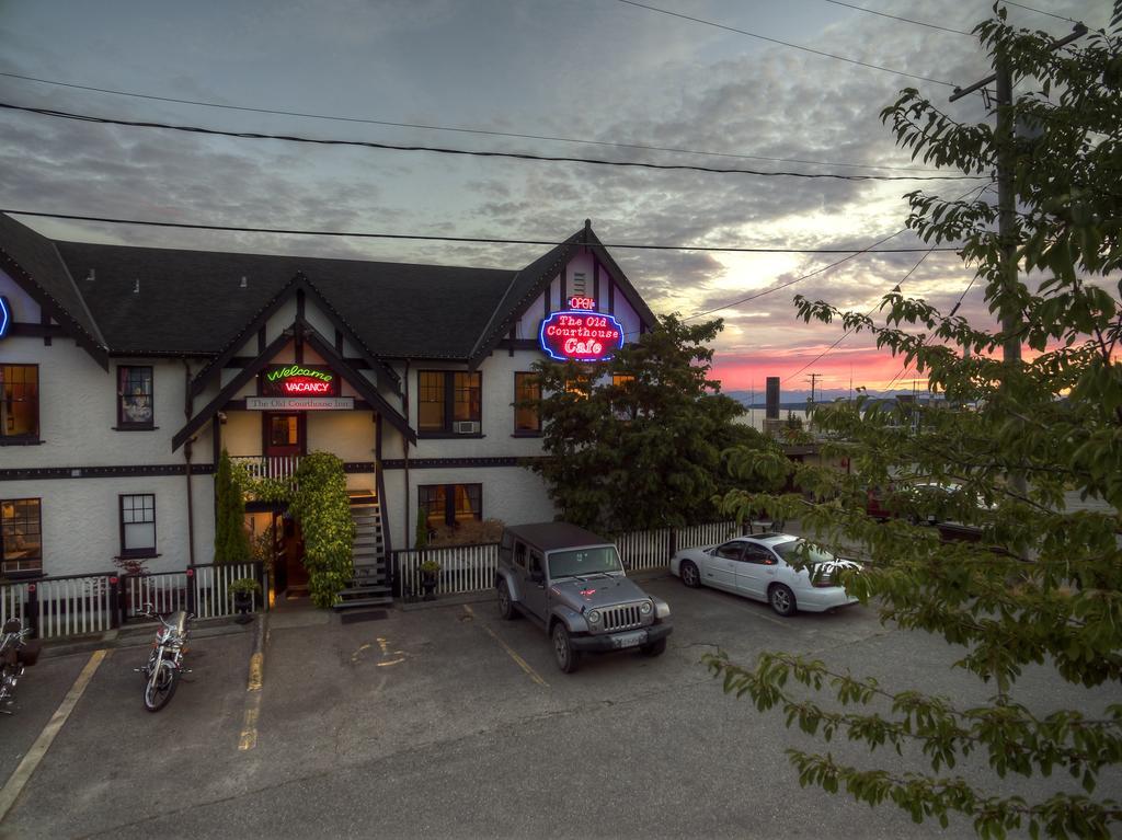 The Old Courthouse Inn Powell River Bagian luar foto