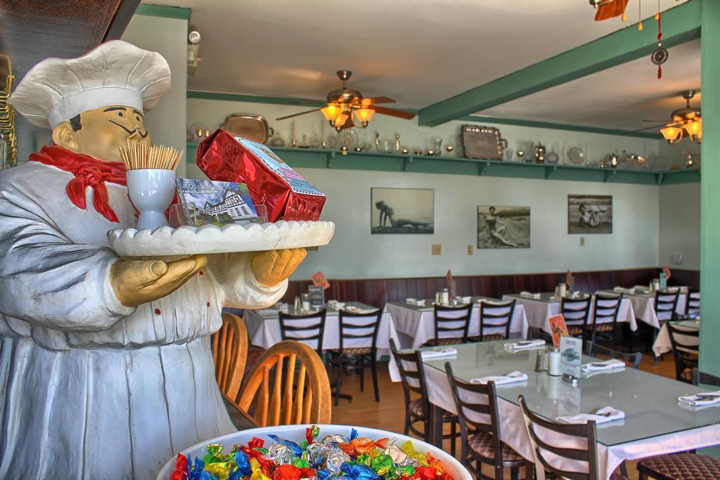 The Old Courthouse Inn Powell River Bagian luar foto