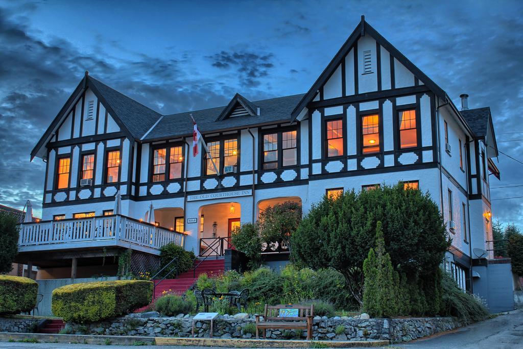 The Old Courthouse Inn Powell River Bagian luar foto