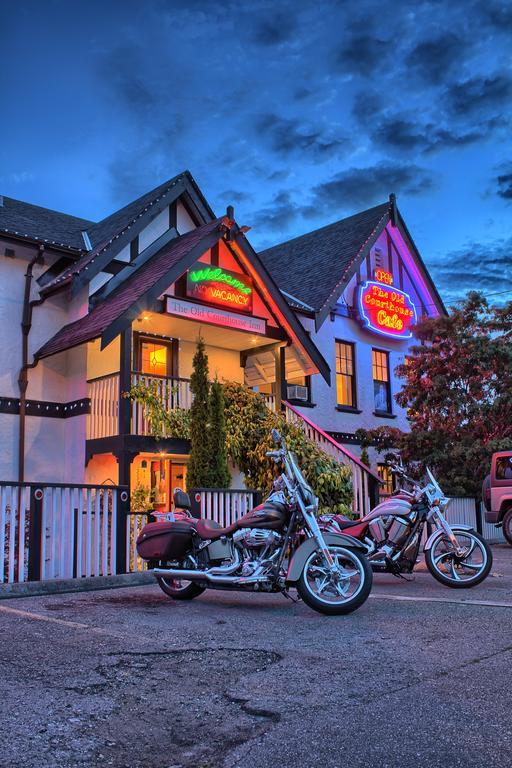 The Old Courthouse Inn Powell River Bagian luar foto