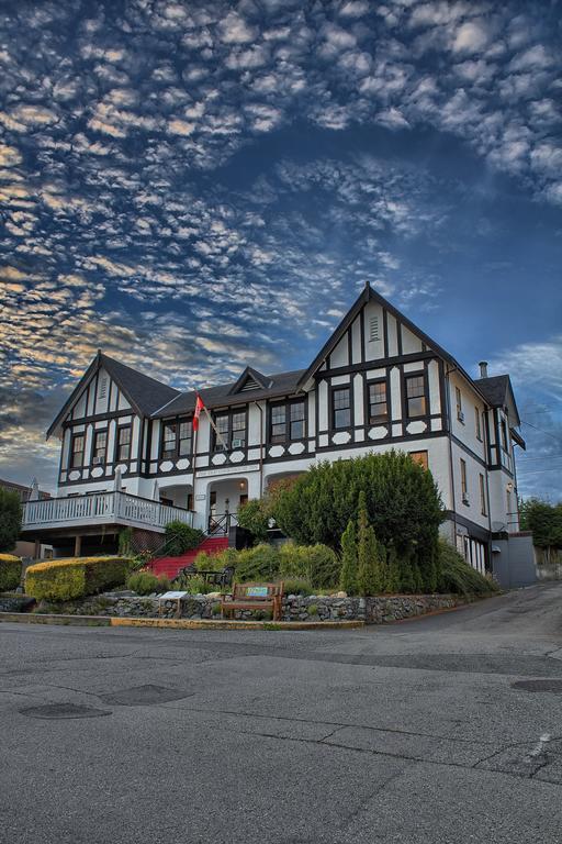 The Old Courthouse Inn Powell River Bagian luar foto